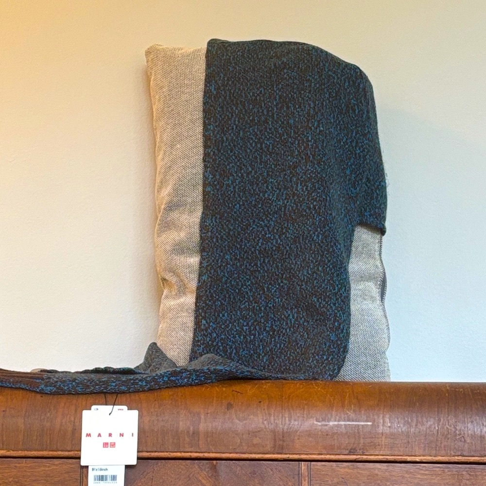 Uniqlo x Marni Hooded Scarf Heather Blue Black Wool Blend NWT